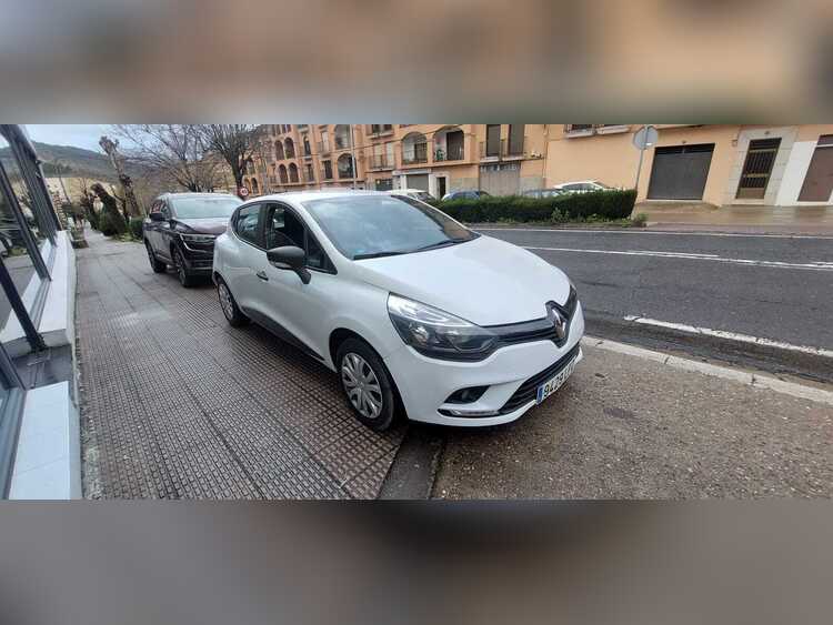 Renault Clio 1.5 DCI 75CV foto 3